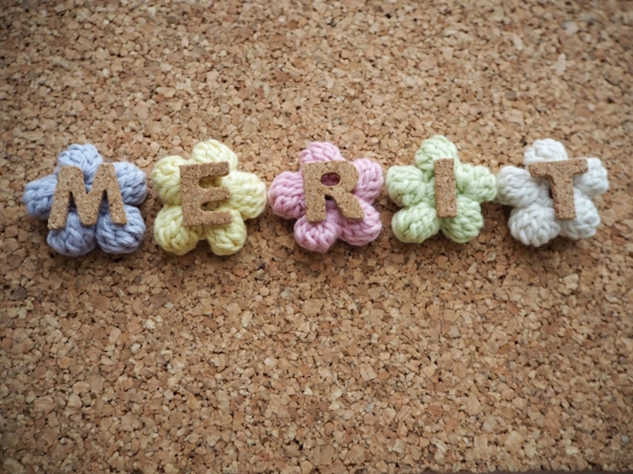 Instagram のショッピング機能とは？